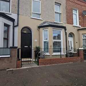 Waterworks Townhouse Privatunterkunft